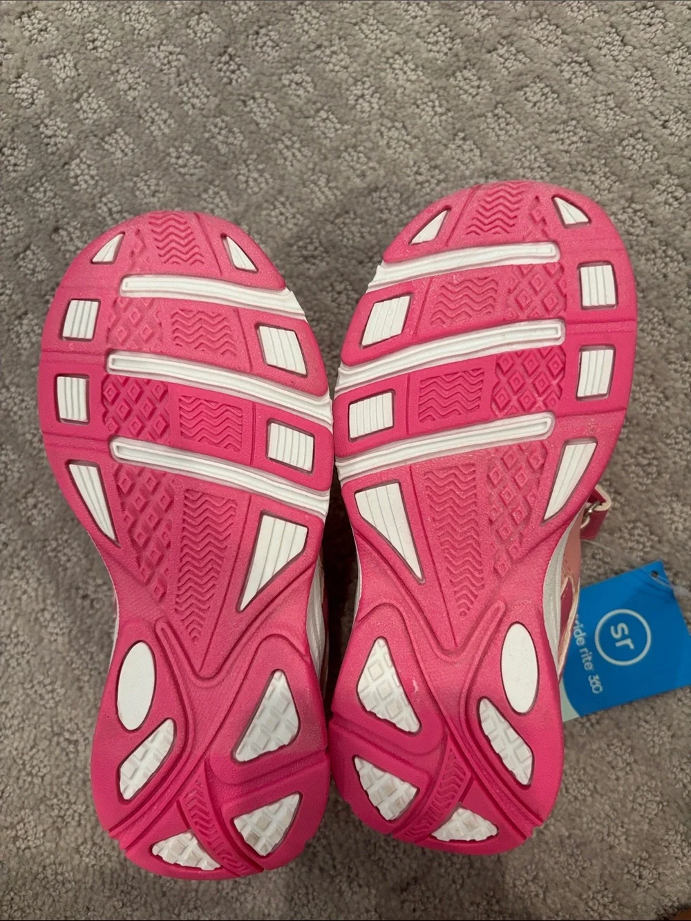 Kids Pink Stride Rite 360 sneakers with Hook-and-Loop Strap